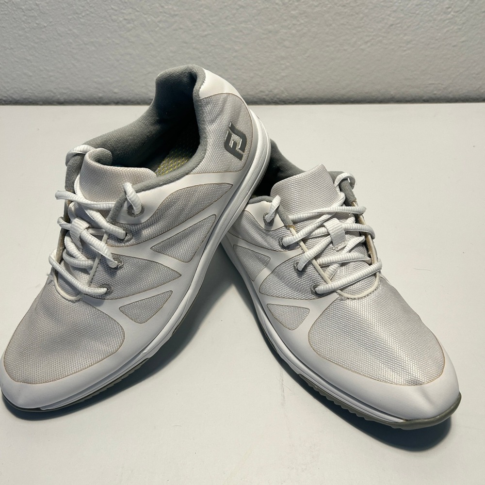 FootJoy 92912 Golf Shoes Womens Size 7M White Grey Spikeless SuperFlex